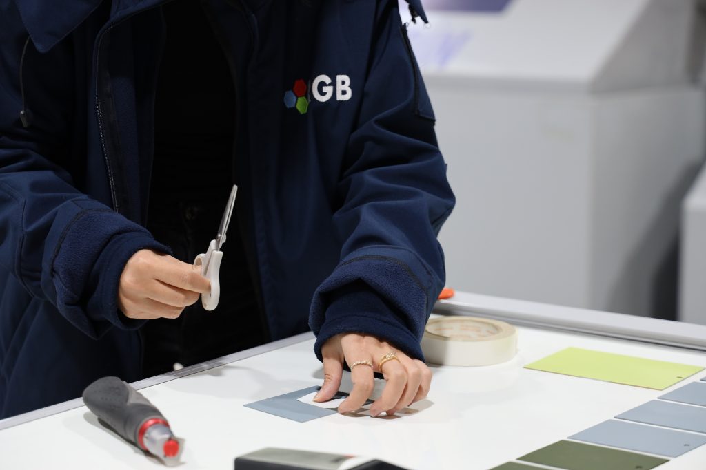 RGB Yüzey Teknolojileri – Savunma sanayii ve sivil endüstri için MIL-STD uyumlu CARC kaplama, epoksi astar, poliüretan son kat ve korozyon önleyici boya çözümleri.